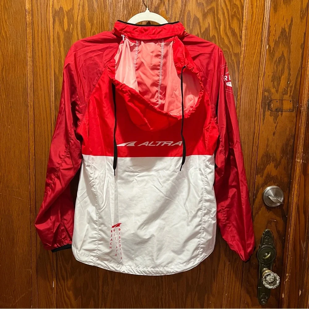 Altra Packable Running Shell - Picture 2 of 4